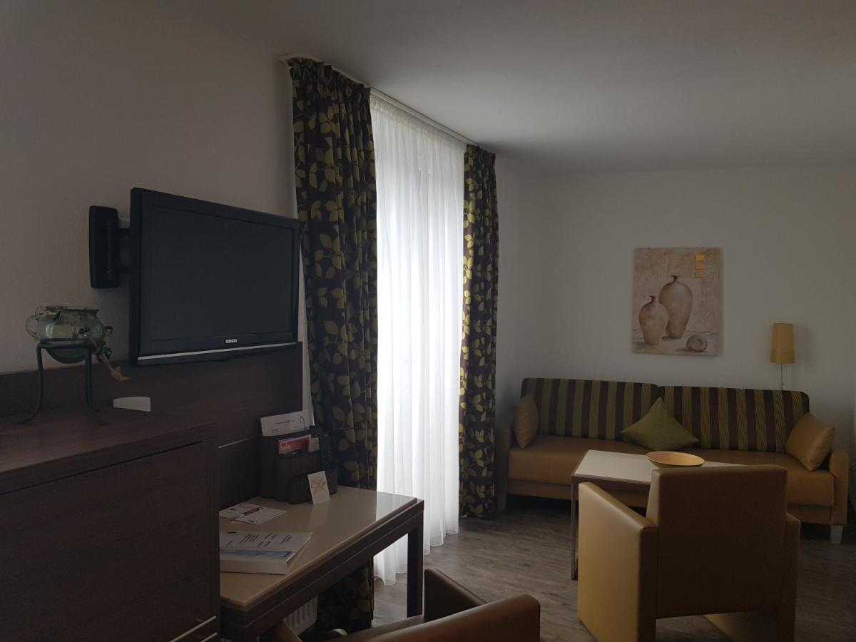 Hotel-Restaurant Pfaelzer Hof Edenkoben Luaran gambar
