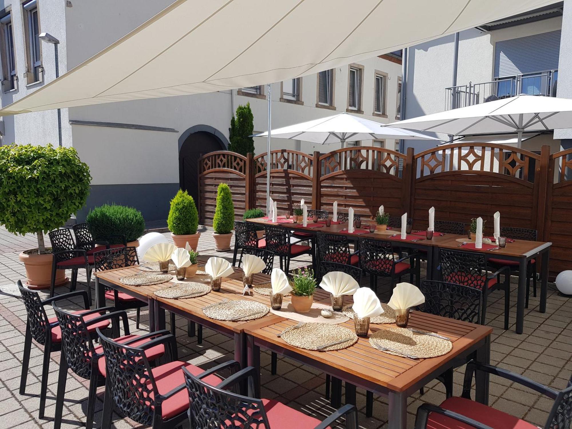 Hotel-Restaurant Pfaelzer Hof Edenkoben Luaran gambar