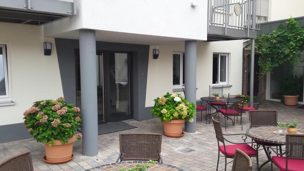Hotel-Restaurant Pfaelzer Hof Edenkoben Luaran gambar