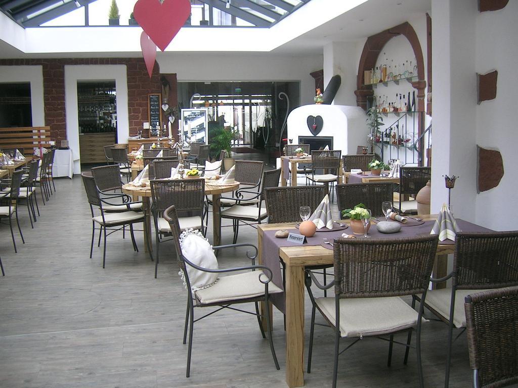 Hotel-Restaurant Pfaelzer Hof Edenkoben Luaran gambar